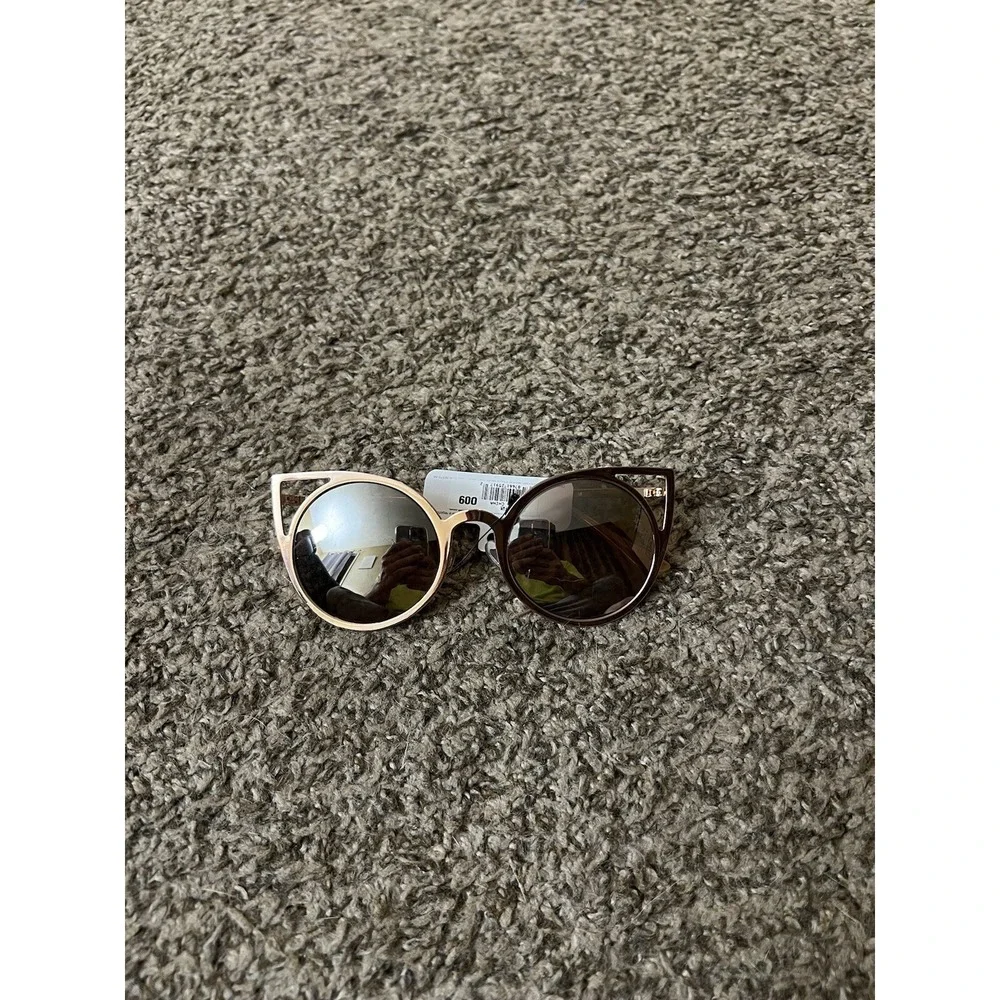 Foster Grant‎ Women Round Cat Eye Sunglasses Gold Tortoise Split Frame SR1217
